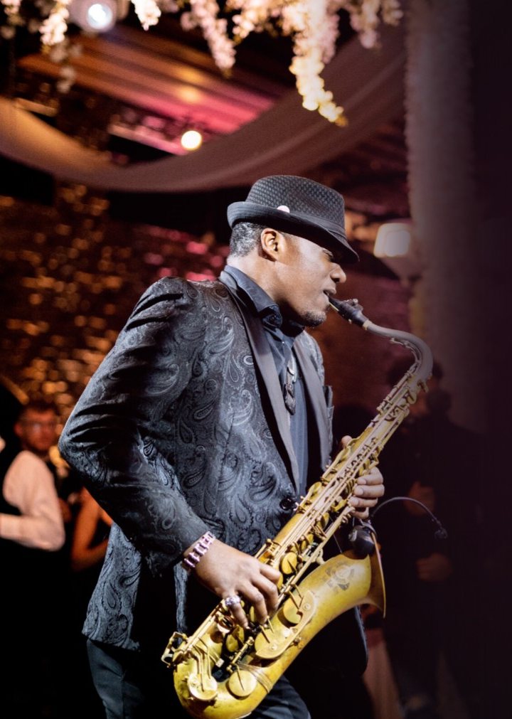 Saxy Rob playing in the crowd